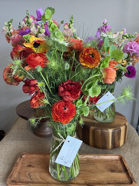 anemone, snap dragon, Cerinthe, Ranunculus bouquet